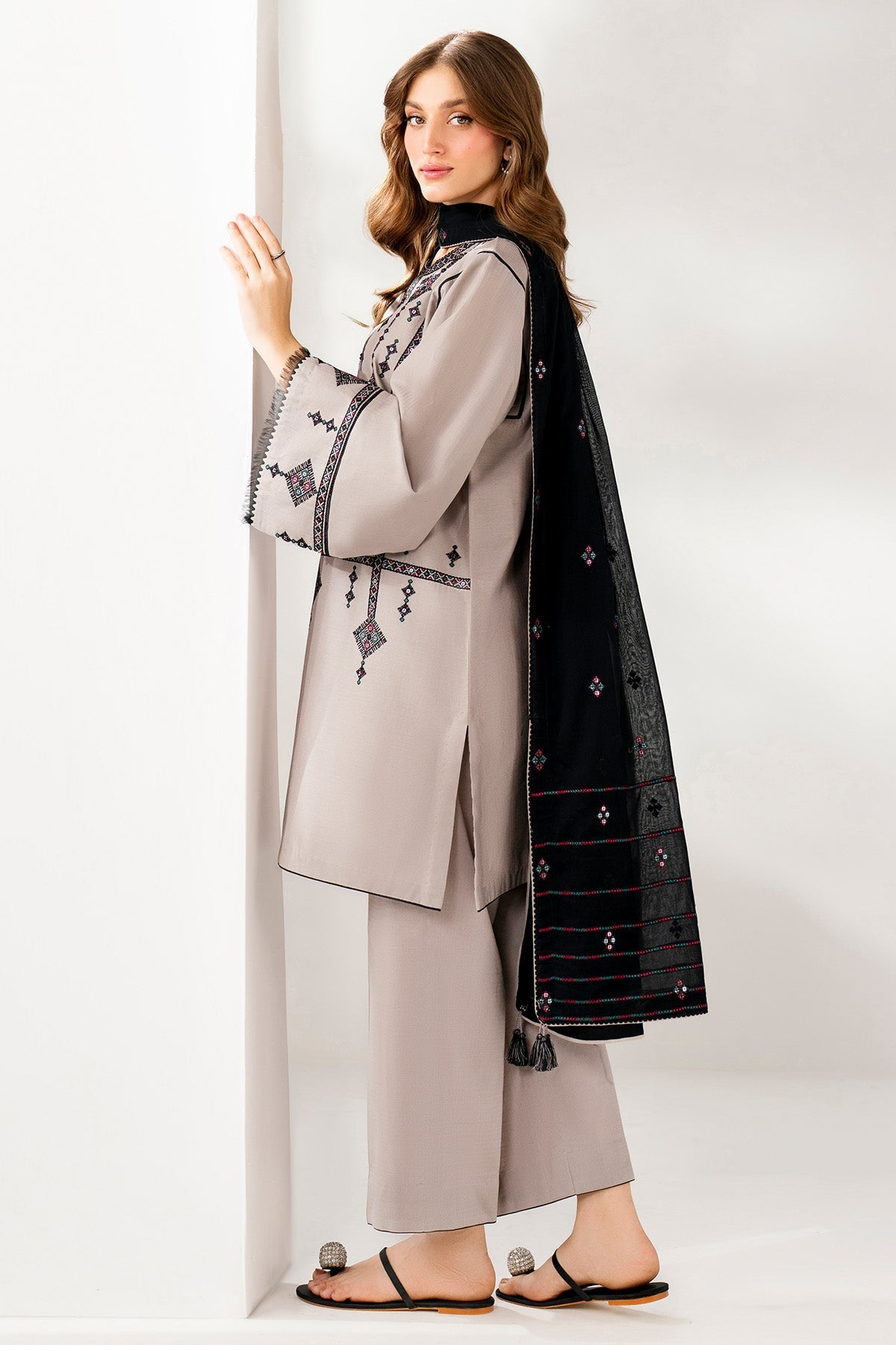 JAZMIN-3PC DHANAK EMBROIDERED SHIRT WITH CHIFFON EMB DUPATTA AND TROUSER-FW-7