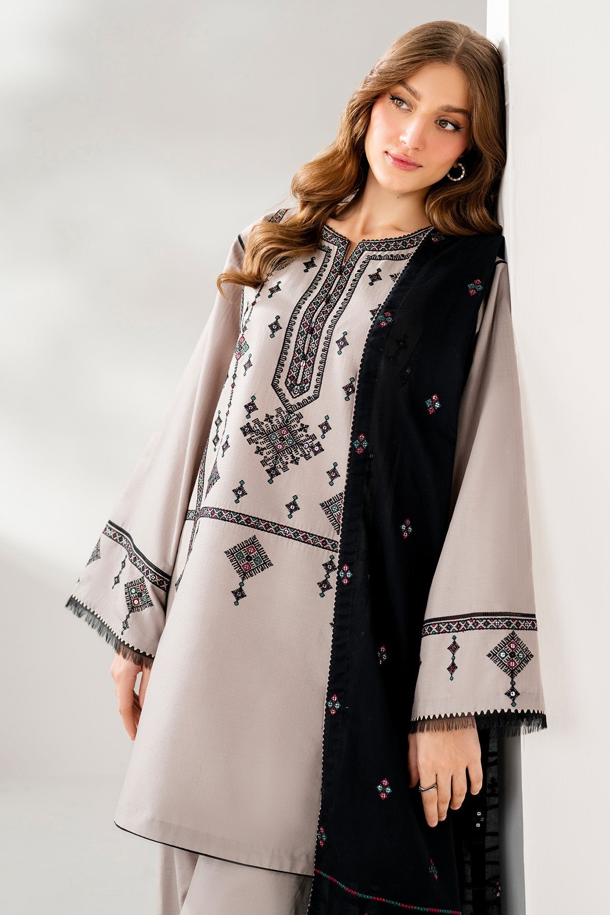JAZMIN-3PC DHANAK EMBROIDERED SHIRT WITH CHIFFON EMB DUPATTA AND TROUSER-FW-7