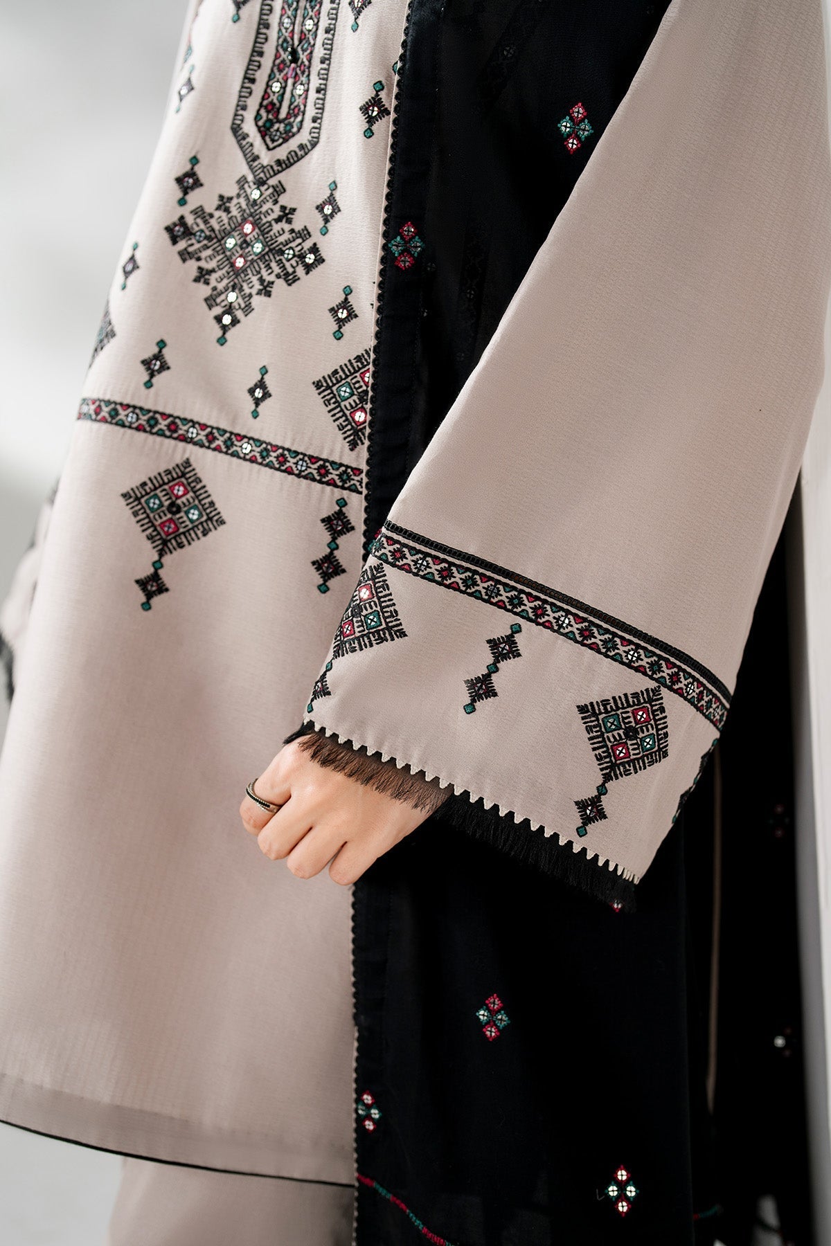 JAZMIN-3PC DHANAK EMBROIDERED SHIRT WITH CHIFFON EMB DUPATTA AND TROUSER-FW-7