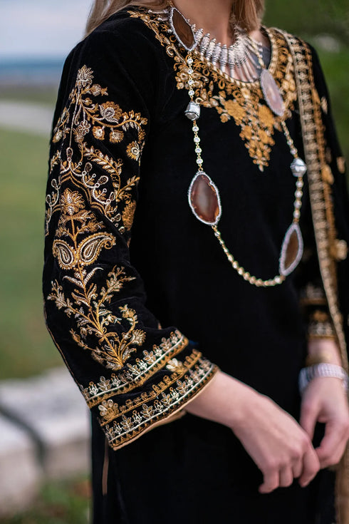 EMAAN ADEEL -3PC HEAVY EMBROIDERED VELVET DRESS WITH 4 SIDE HEAVY EMBROIDERED MASORI DUPATTA- FPW-59