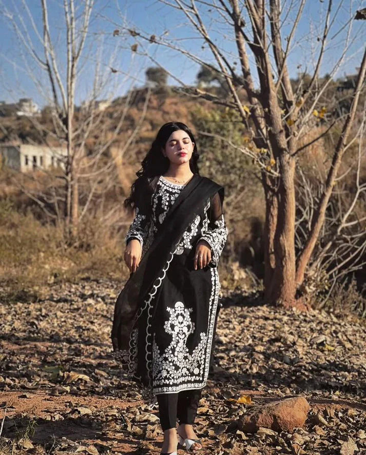 JAZMINE -3PC EMBROIDED LAWN DRESS WITH CHIFFON EMBROIDED DUPPATA- FCO-143