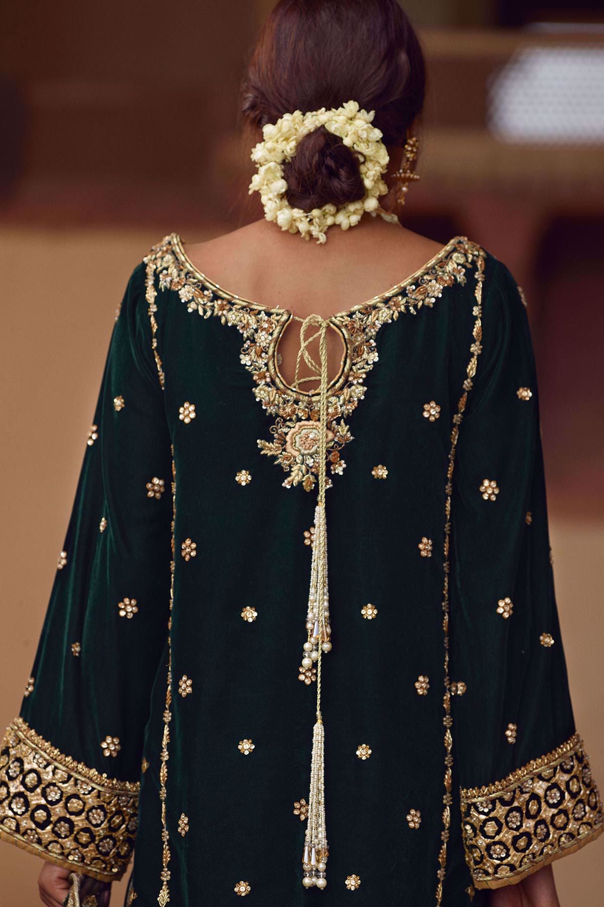 ANAS AKBAR -3PC EMBROIDED VELVET DRESS WITH EMBROIDED NET DUPATTA- FPW-18