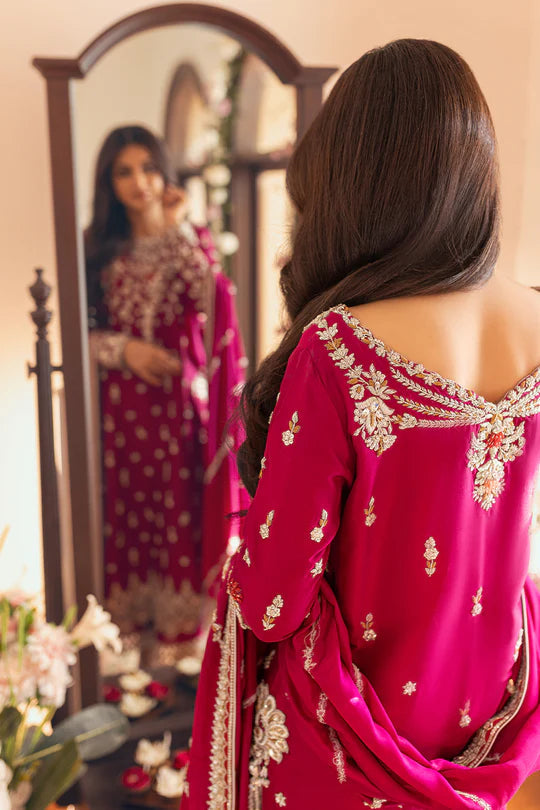 SUNNiA MANAHiL - 3pc Heavy Embroidered Dhanak Stuff - FW- 19