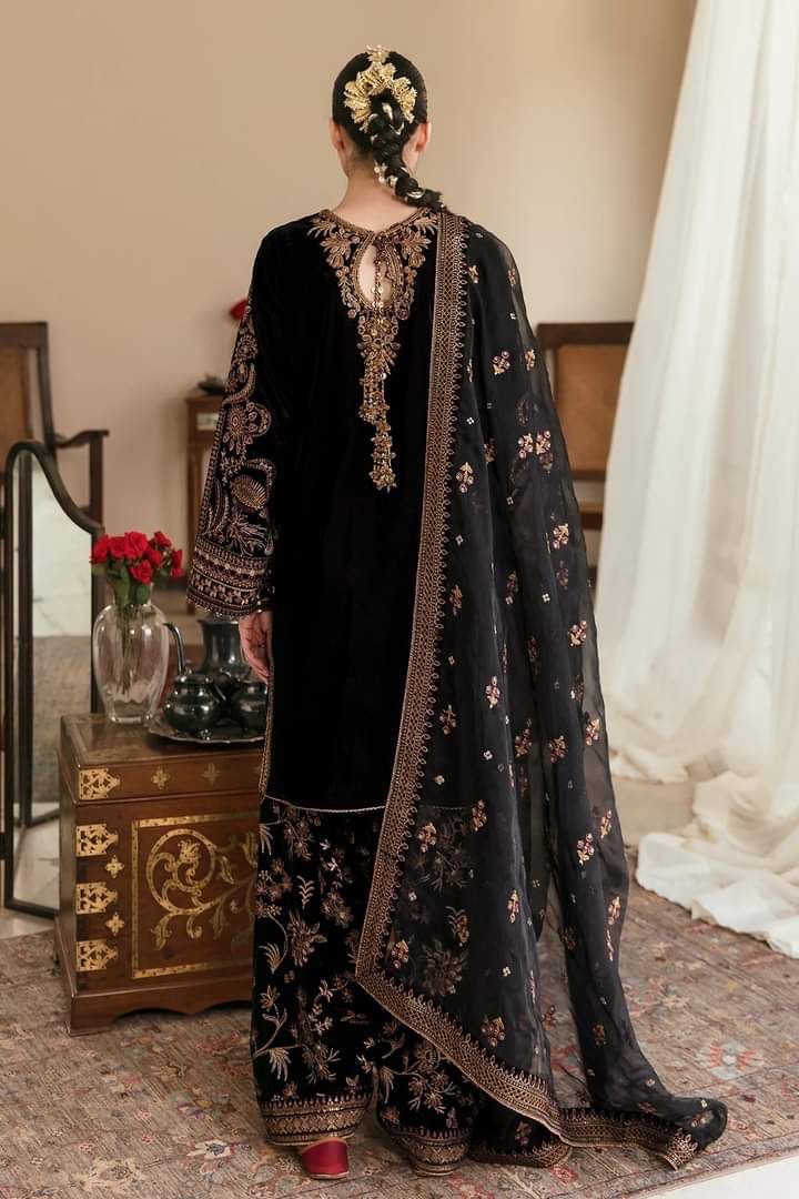 BAROQUE -3PC FULLY HEAVY EMBROIDERED FANCY VELVET DRESS WITH CUTWORK HEAVY EMBROIDED ORGANZA DUPATTA- FPW-29