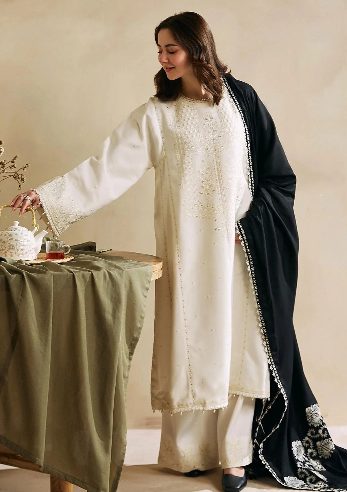 ZARA SHAHJAHAN -3PC EMBROIDERED DHANAK DRESS WITH EMBROIDERED DHANAK WOOL SHAWL- FW-89