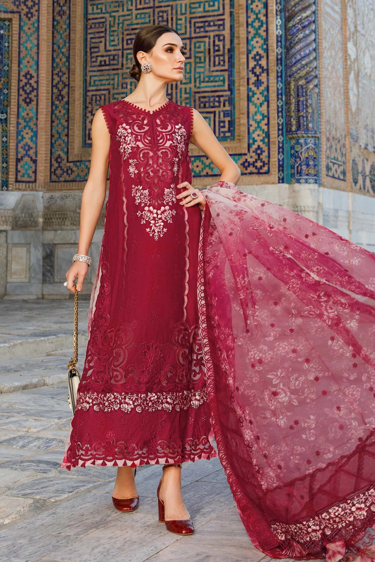 MARIA B -3PC EMBROIDED CUTWORK COTTON DRESS WITH 4 SIDE EMBROIDED ORGANZA DUPATTA- FCO-272