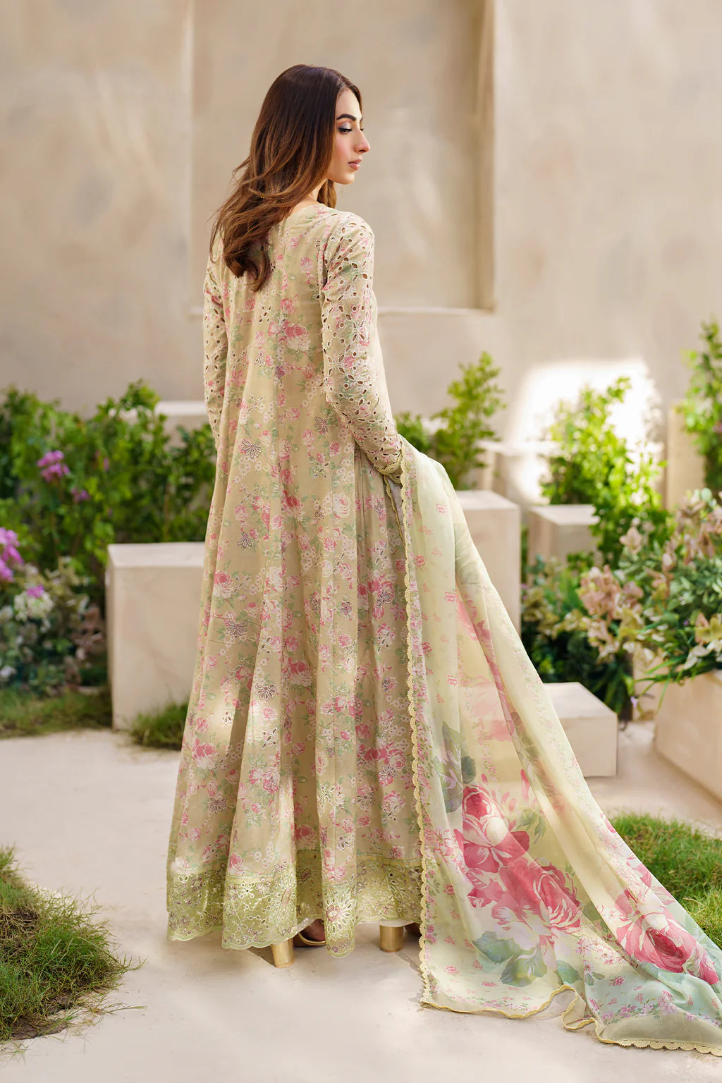 IZNIK-3PC EMBROIDERED LAWN DRESS WITH PRINTED CHIFFON DUPATTA- FN-161