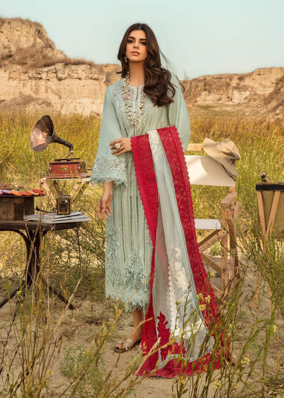 CRIMSON -3PC EMBROIDED CUTWORK LAWN DRESS WITH 4 SIDE EMBROIDED NET DUPATTA- FO-12