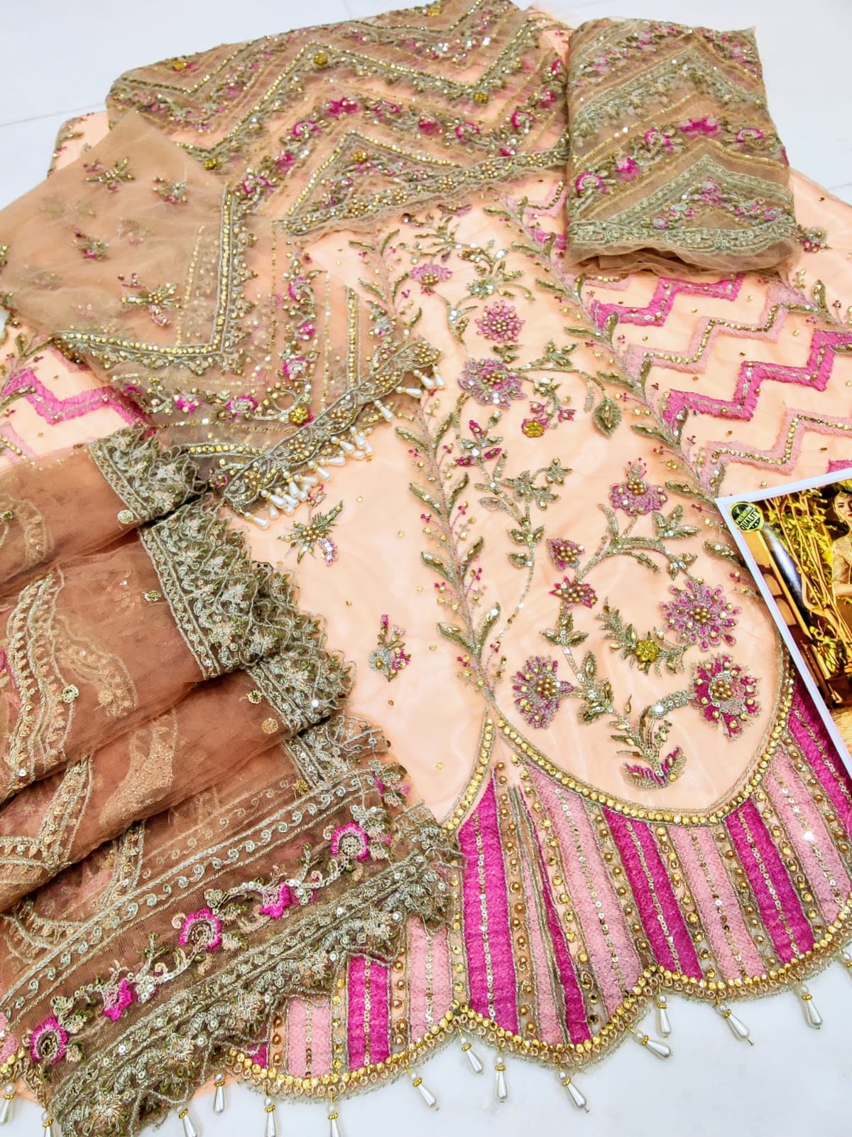 AIK JHALAK -3PC FULLY HEAVY EMBROIDED NET LEHENGA WITH HEAVY EMBROIDED NET DUPATTA- FPW-48