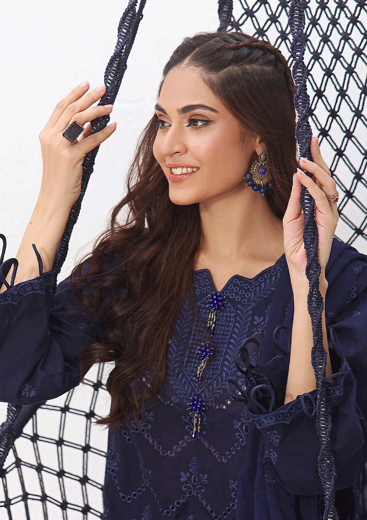 BAREEZE -3PC EMBROIDED LAWN DRESS WITH EMROIDED CHIFFON DUPATTA- EL-16