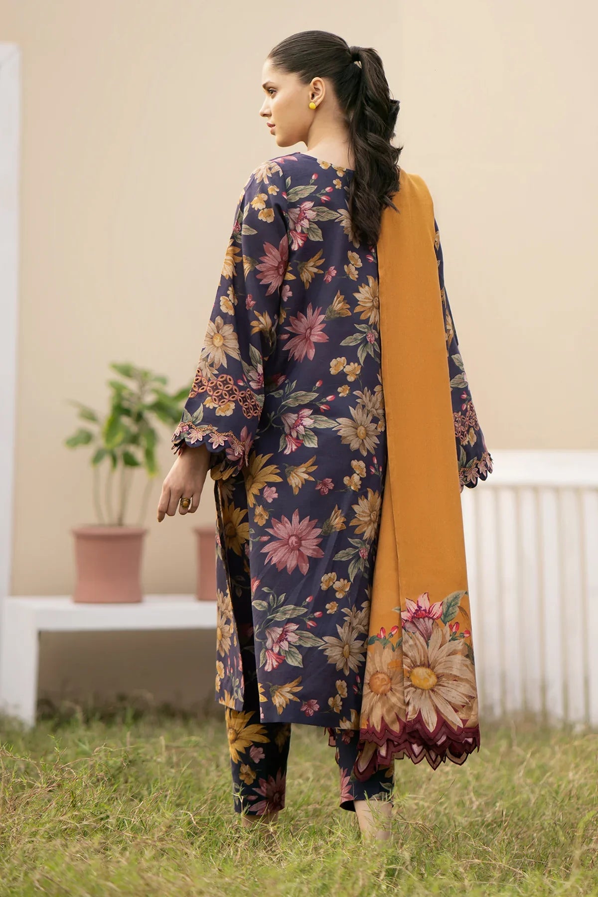 BAROQUE -3PC PRINTED KARANDI WITH PRINTED KARANDI SHAWL- FW-98