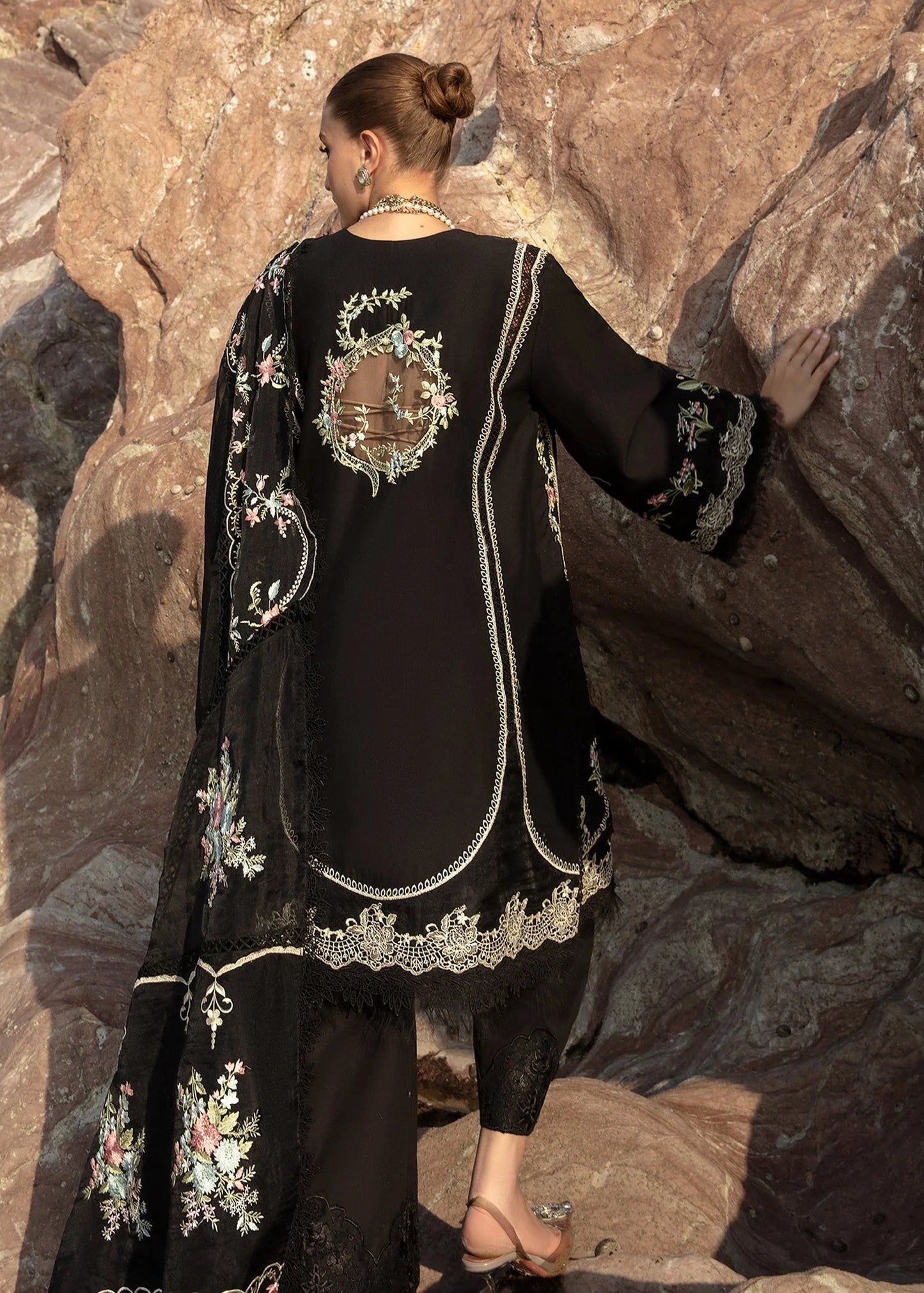 SAIRA SHAKIRA-3PC FULLY HEAVY EMBROIDERED CUTWORK LAWN DRESS WITH HEAVY EMBROIDERED CHIFFON DUPATTA- FN-139