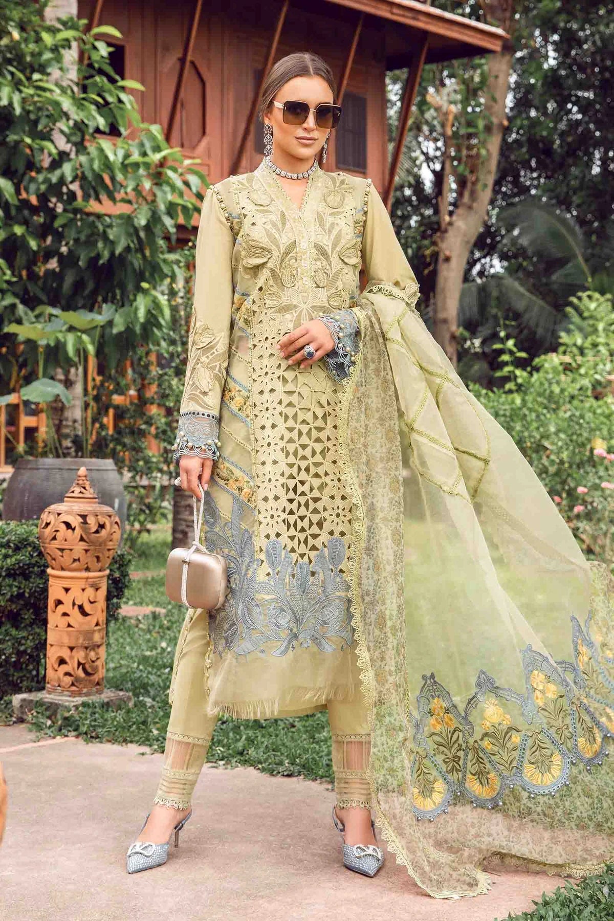 MARIA.B -EMBROIDED CUTWORK LAWN DRESS WITH FOUR SIDE EMBROIDED COTTON ORGANZA DUPATTA FN-142