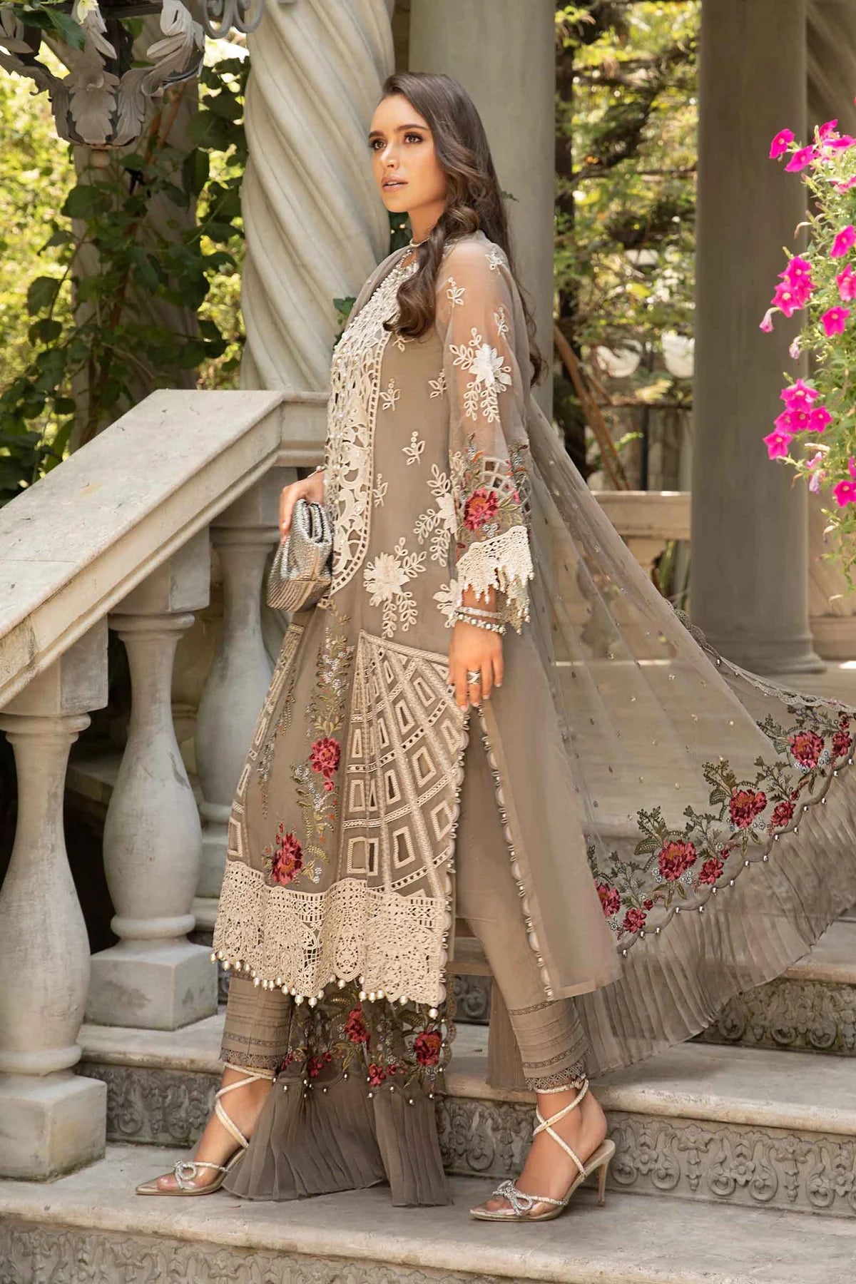 MARIA.B -EMBROIDED CUTWORK LAWN DRESS WITH FOUR SIDE EMBROIDED COTTON ORGANZA DUPATTA FN-143