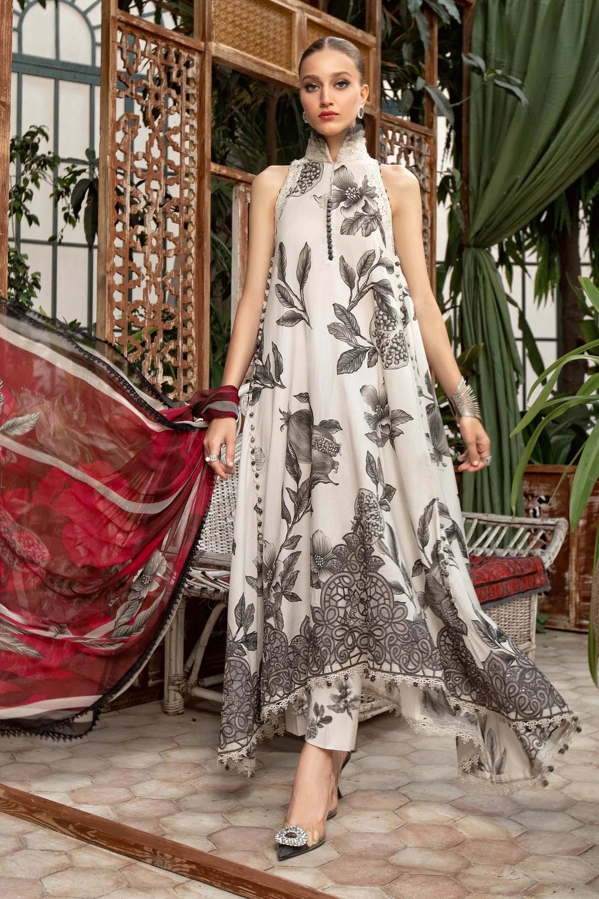 MARIA.B -3PC EMBROIDED LAWN DRESS WITH KRINKLE CHIFFON DUPATTA - FO-06