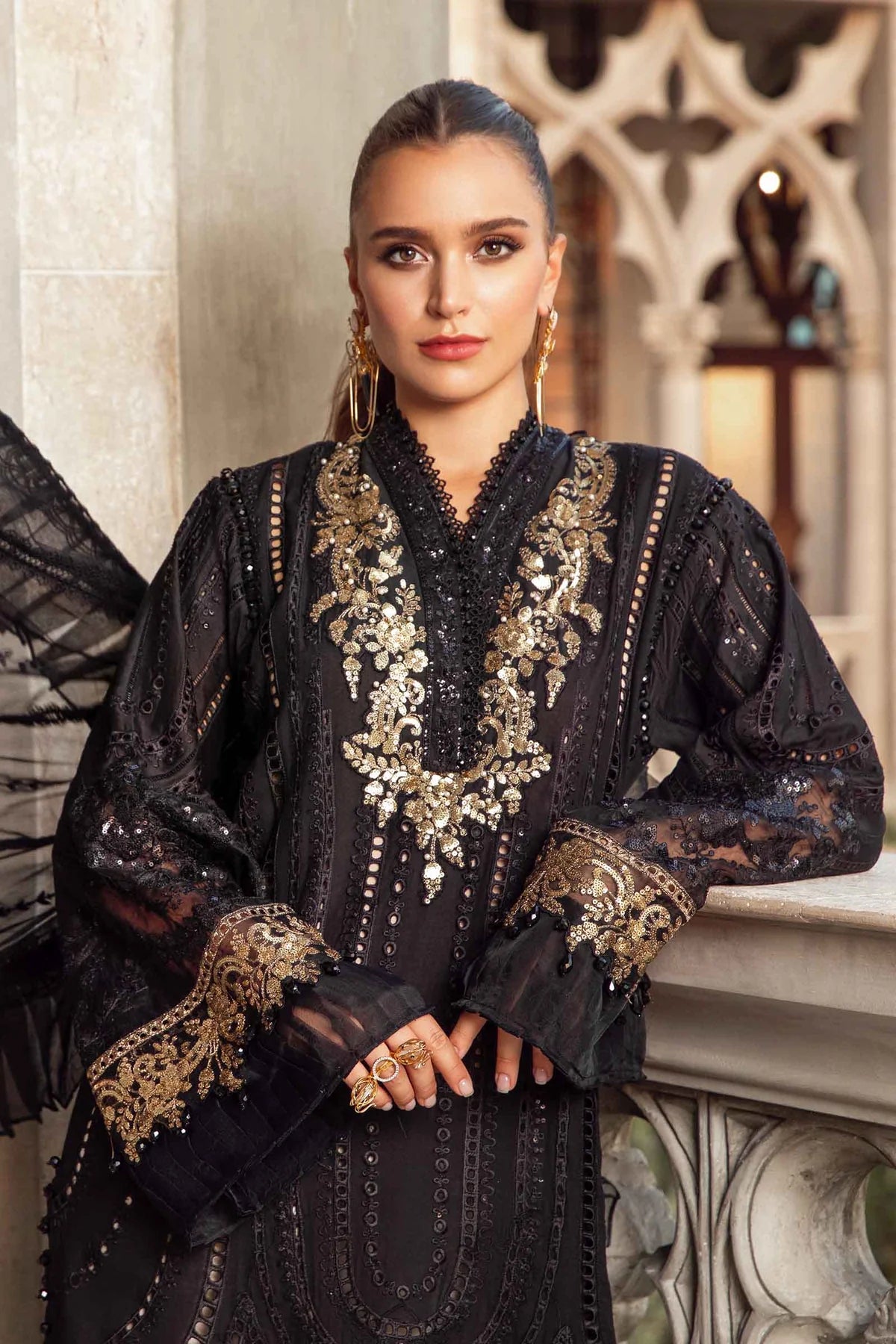 MARIA.B -EMBROIDED CUTWORK LAWN DRESS WITH FOUR SIDE EMBROIDED COTTON ORGANZA DUPATTA FN-144