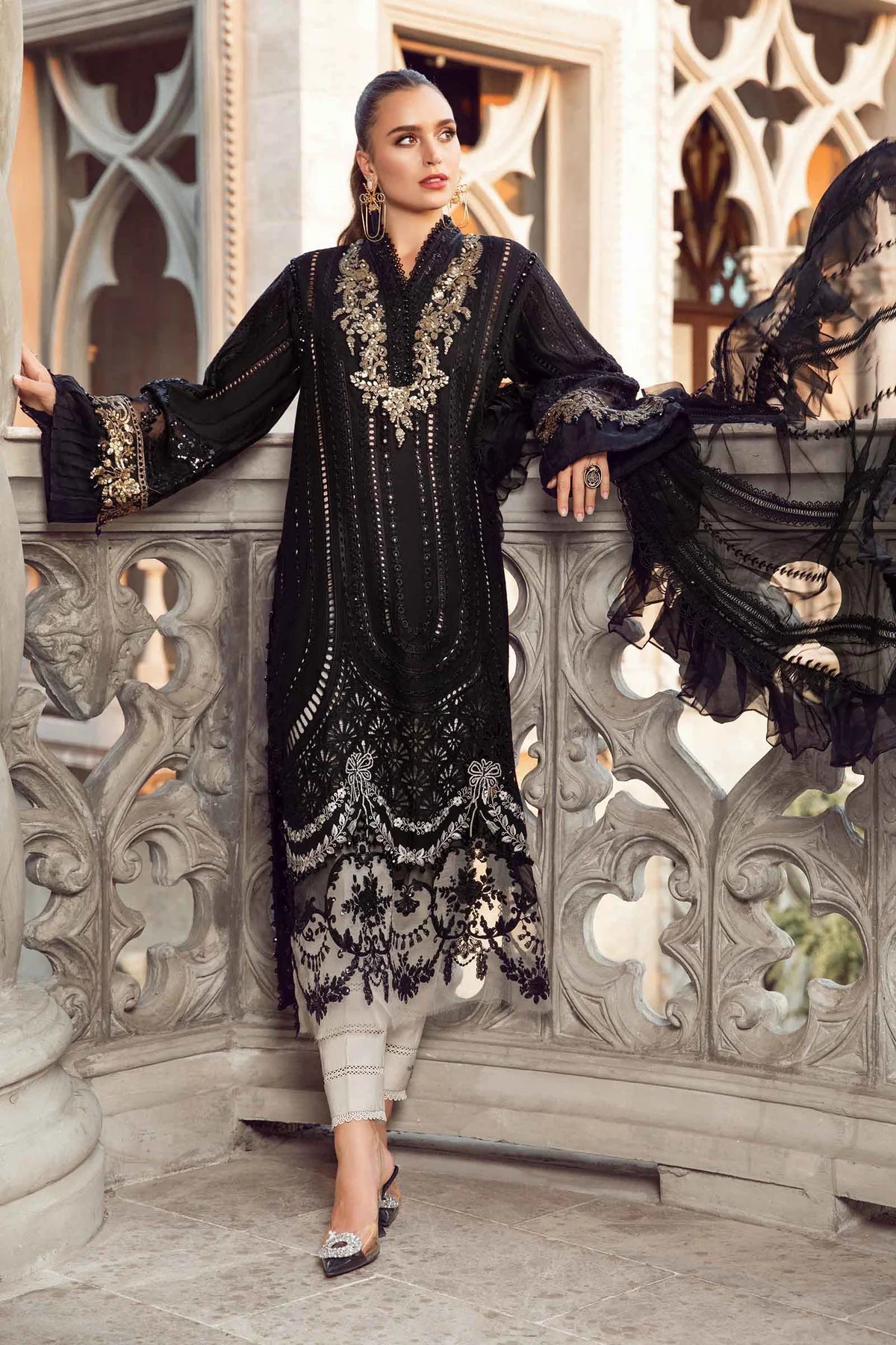 MARIA.B -EMBROIDED CUTWORK LAWN DRESS WITH FOUR SIDE EMBROIDED COTTON ORGANZA DUPATTA FN-144