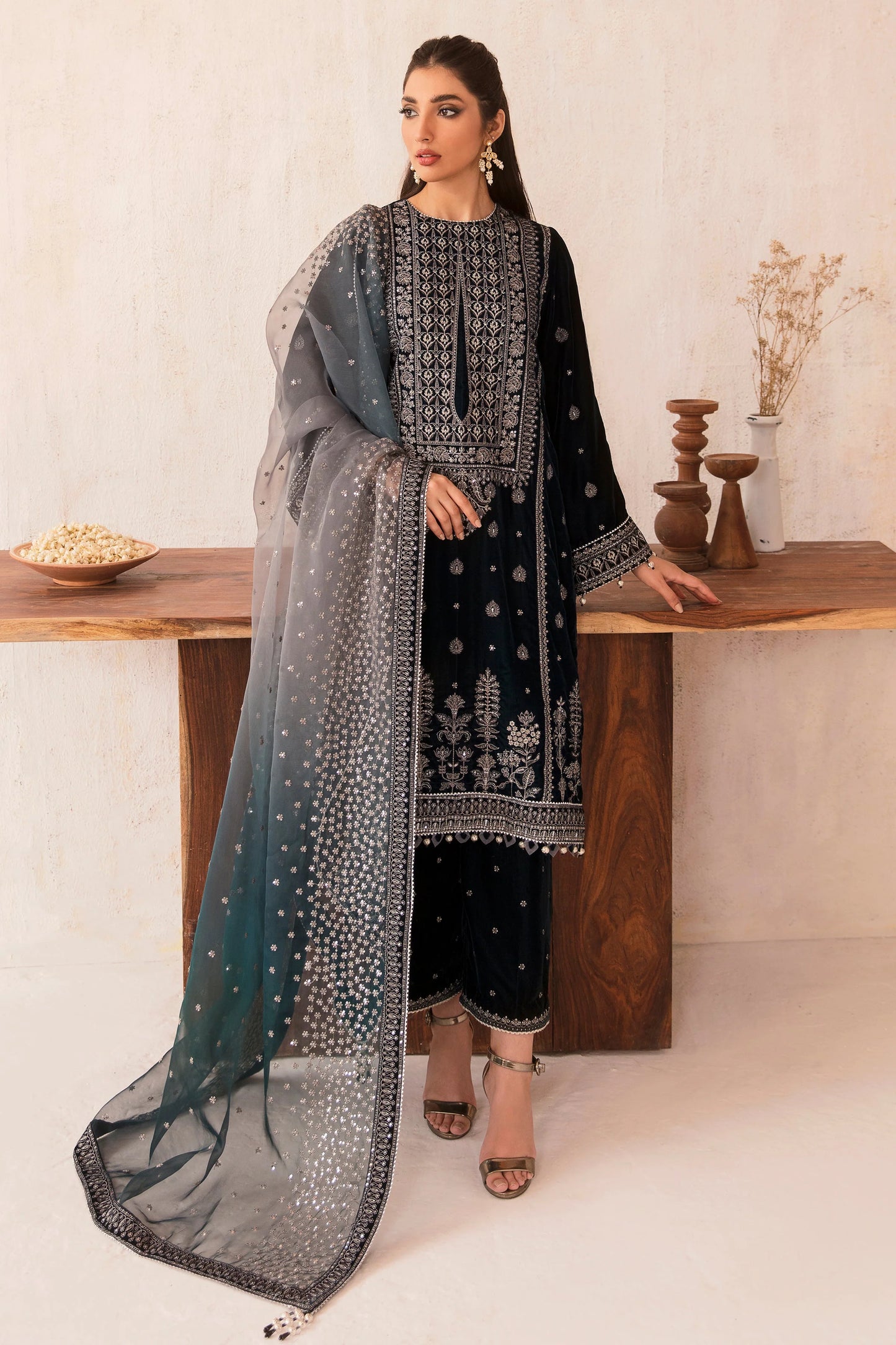 JAZMIN -3PC HEAVY EMBROIDERED VELVET DRESS WITH 4 SIDE EMBROIDERED ORGANZA DUPATTA- FPW-85