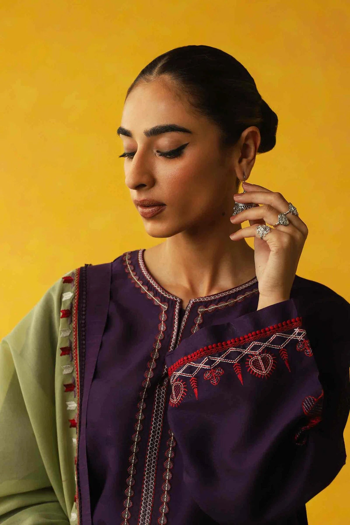 ZARA SHAHJAHAN -3PC EMBROIDERED MARINA DRESS WITH EMBROIDERED MARINA WOOL SHAWL- FW-91