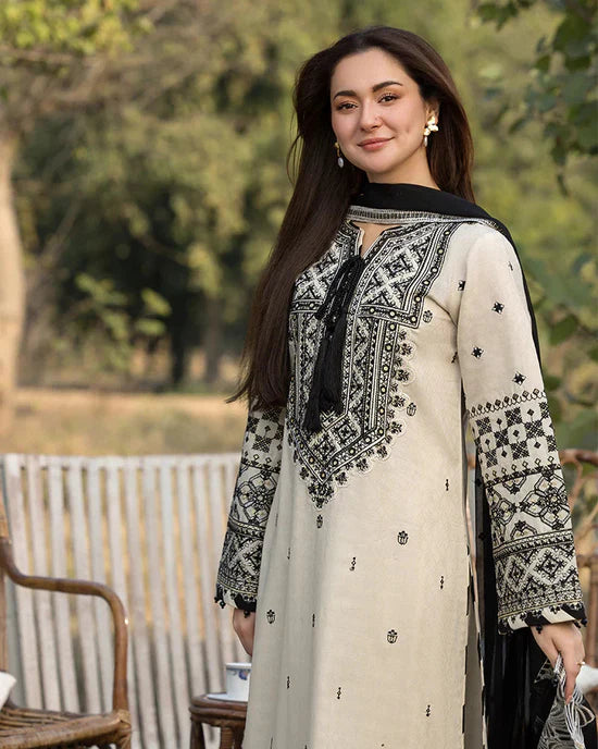 ZARA SHAHJAHAN-3PC EMBROIDRED LAWN SHIRT  LAWN TROUSER AND CHIFFON EMBROIDERED DUPPATA FCF-002