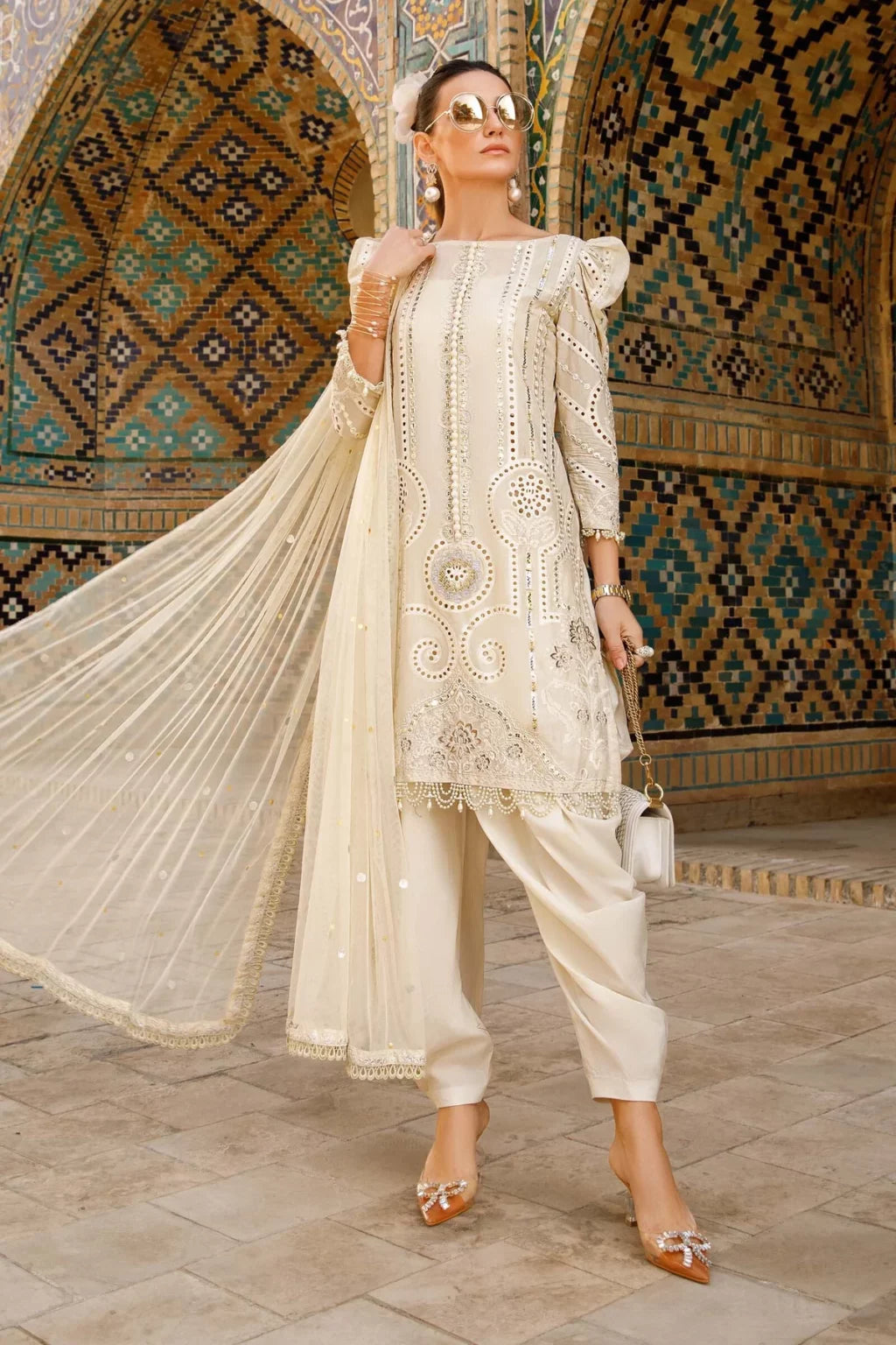 MARIA.B -3PC FULLY HEAVY EMBROIDERED CHICKEN KARI LAWN DRESS WITH 4 SIDE EMBROIDERED NET DUPATTA- FN-111