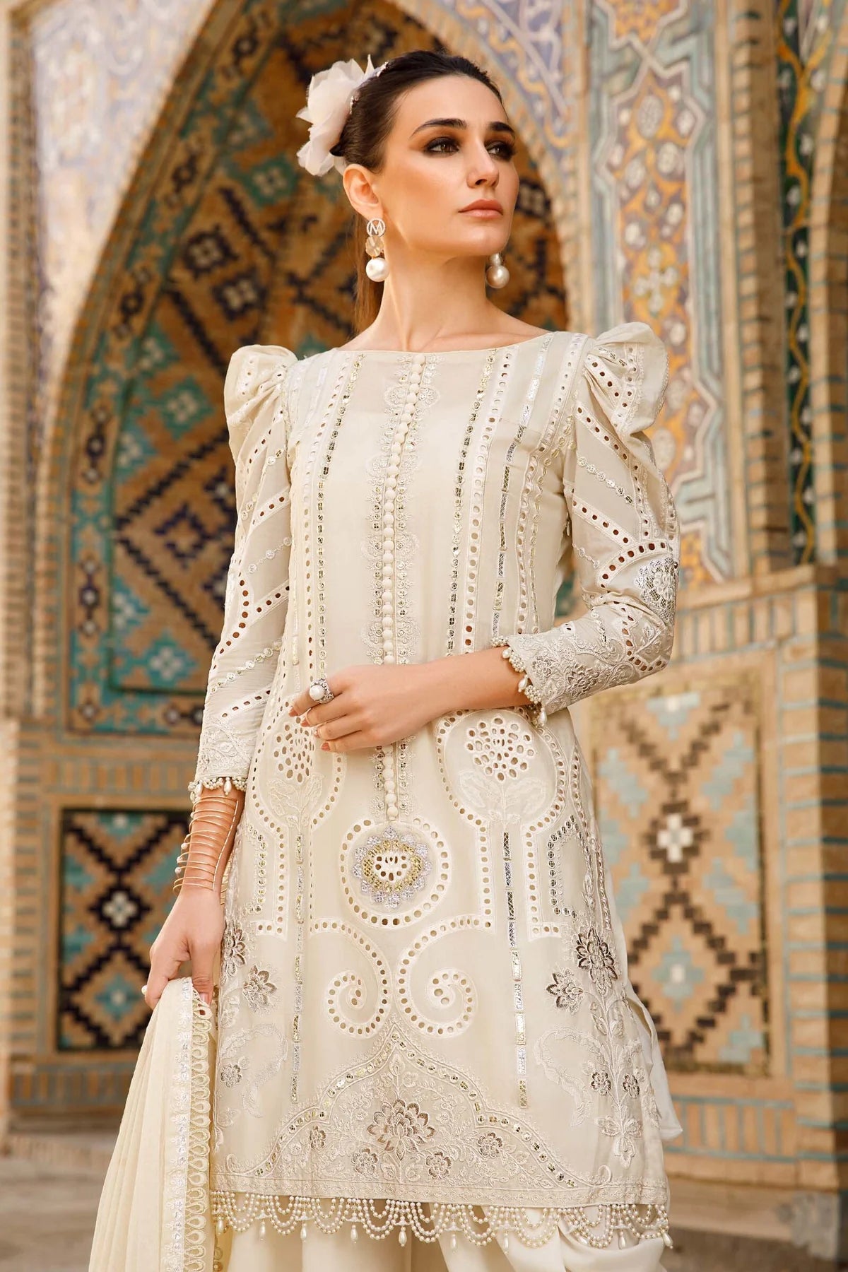 MARIA.B -3PC FULLY HEAVY EMBROIDERED CHICKEN KARI LAWN DRESS WITH 4 SIDE EMBROIDERED NET DUPATTA- FN-111