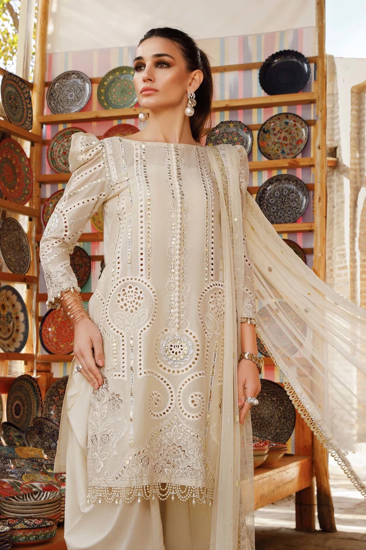 MARIA.B -3PC FULLY HEAVY EMBROIDERED CHICKEN KARI LAWN DRESS WITH 4 SIDE EMBROIDERED NET DUPATTA- FN-111