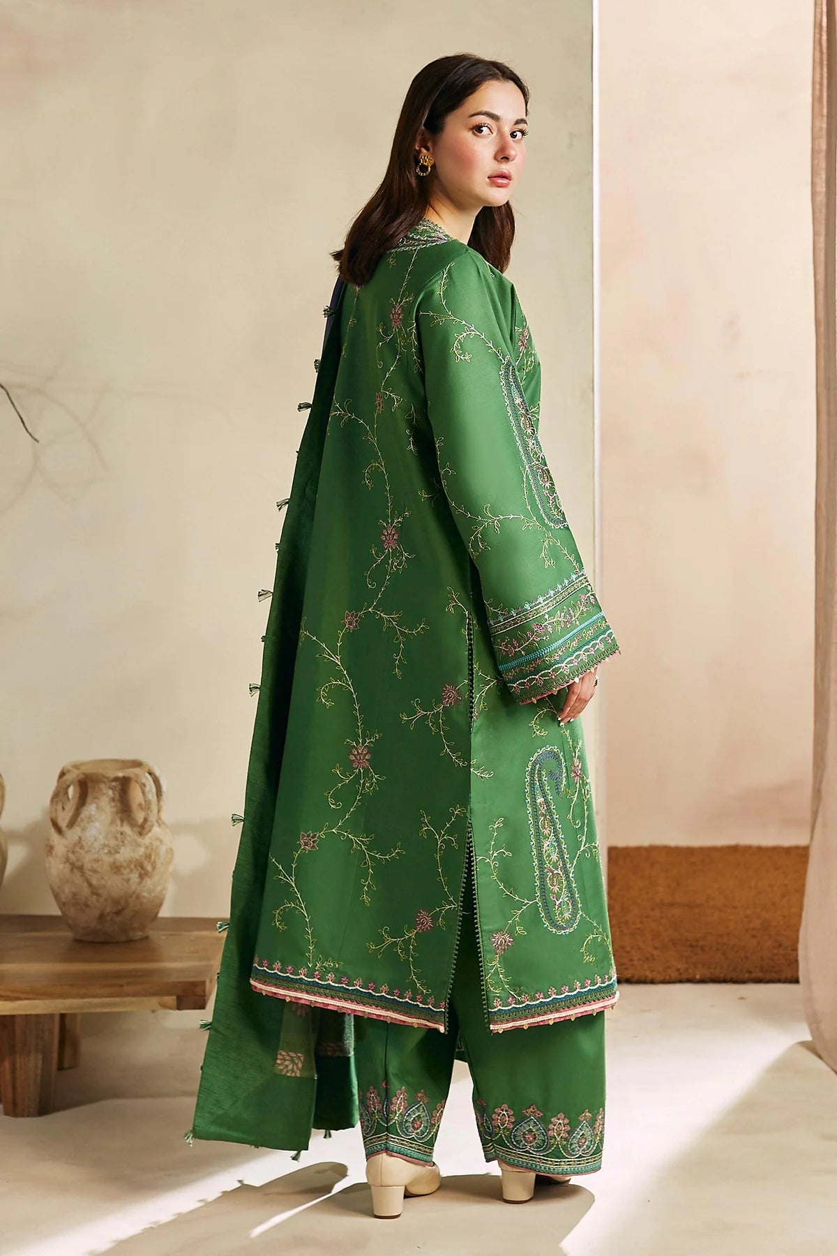 ZARA SHAHJAHAN -3PC EMBRODIERED DHANAK DRESS WITH EMBROIDERED DHANAK WOOL SHAWL- FW-125