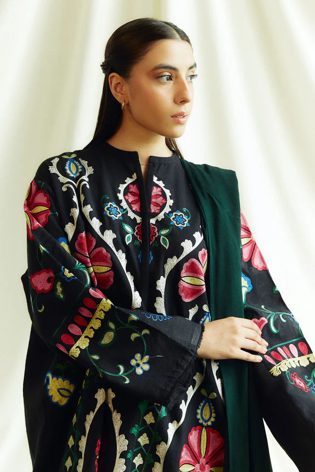 COCO BY ZARASHAHJAHAN- 3PC EMBROIDERED KHADDAR DRESS WITH EMBROIDERED MARINA  SHAWL- FW-148