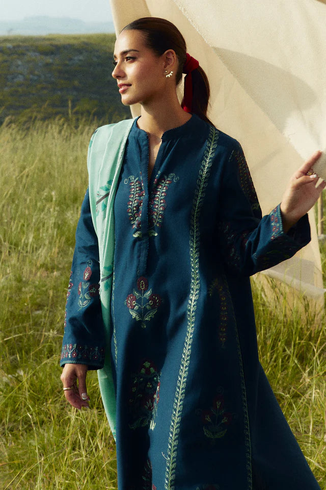 COCO BY ZARASHAHJAHAN- 3PC EMBROIDERED KHADDAR DRESS WITH EMBROIDERED PRINTED BLENDED WOOL SHAWL- FW-144