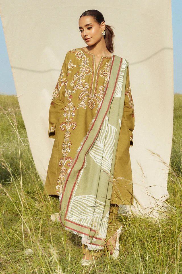 COCO BY ZARASHAHJAHAN- 3PC EMBROIDERED KHADDAR DRESS WITH EMBROIDERED PRINTED BLENDED WOOL SHAWL- FW-145