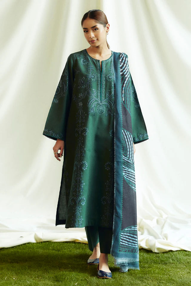 COCO BY ZARASHAHJAHAN- 3PC EMBROIDERED KHADDAR DRESS WITH EMBROIDERED PRINTED BLENDED WOOL SHAWL- FW-146