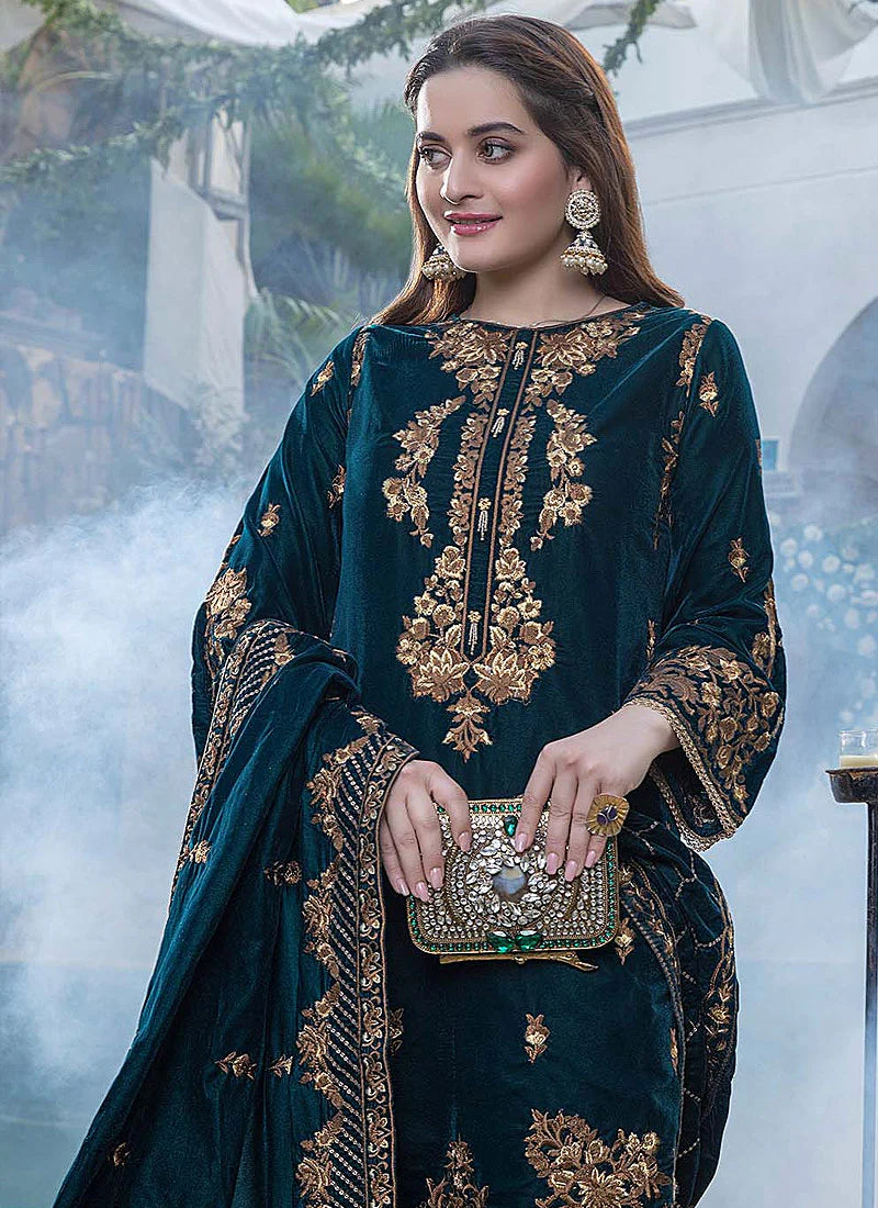 ZAINAB CHOTHANI -EMBROIDED FANCY VELVET DRESS WITH HEAVY EMBROIDED ORGANZA DUPATTA 4 SIDE LACE STITCH ON SILK- FPW-03