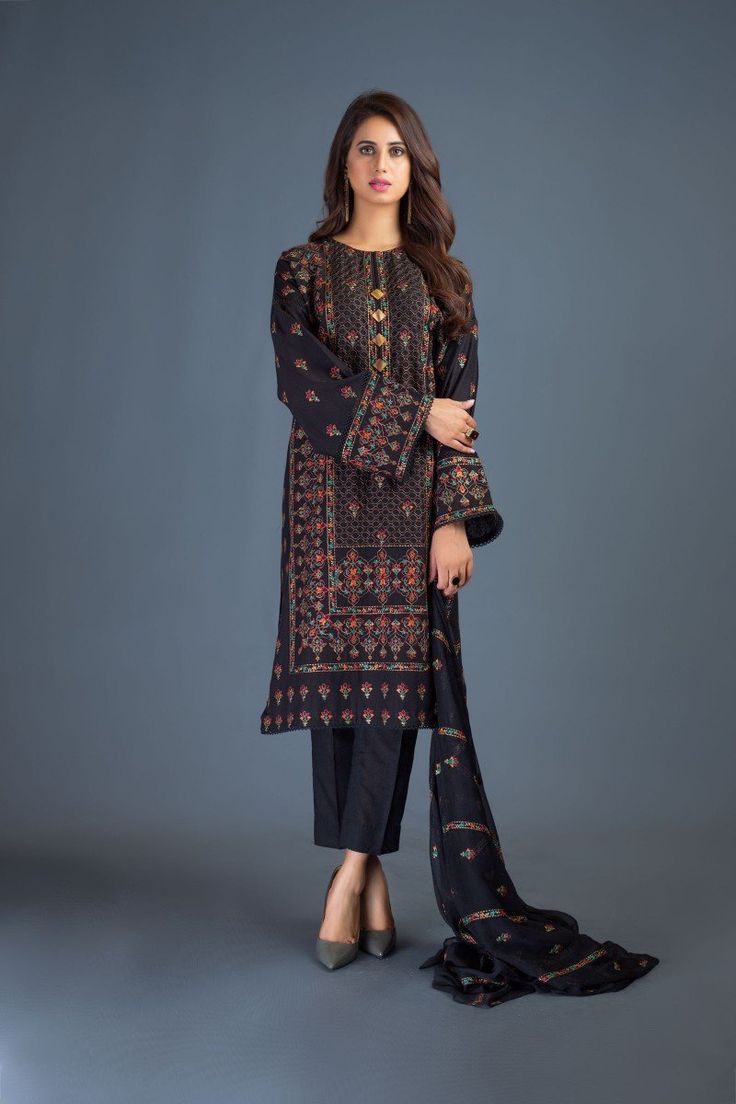 SAPPHIRE  -3PC EMBROIDED LAWN DRESS WITH EMBROIDED CHIFFON DUPATTA- FCO-132