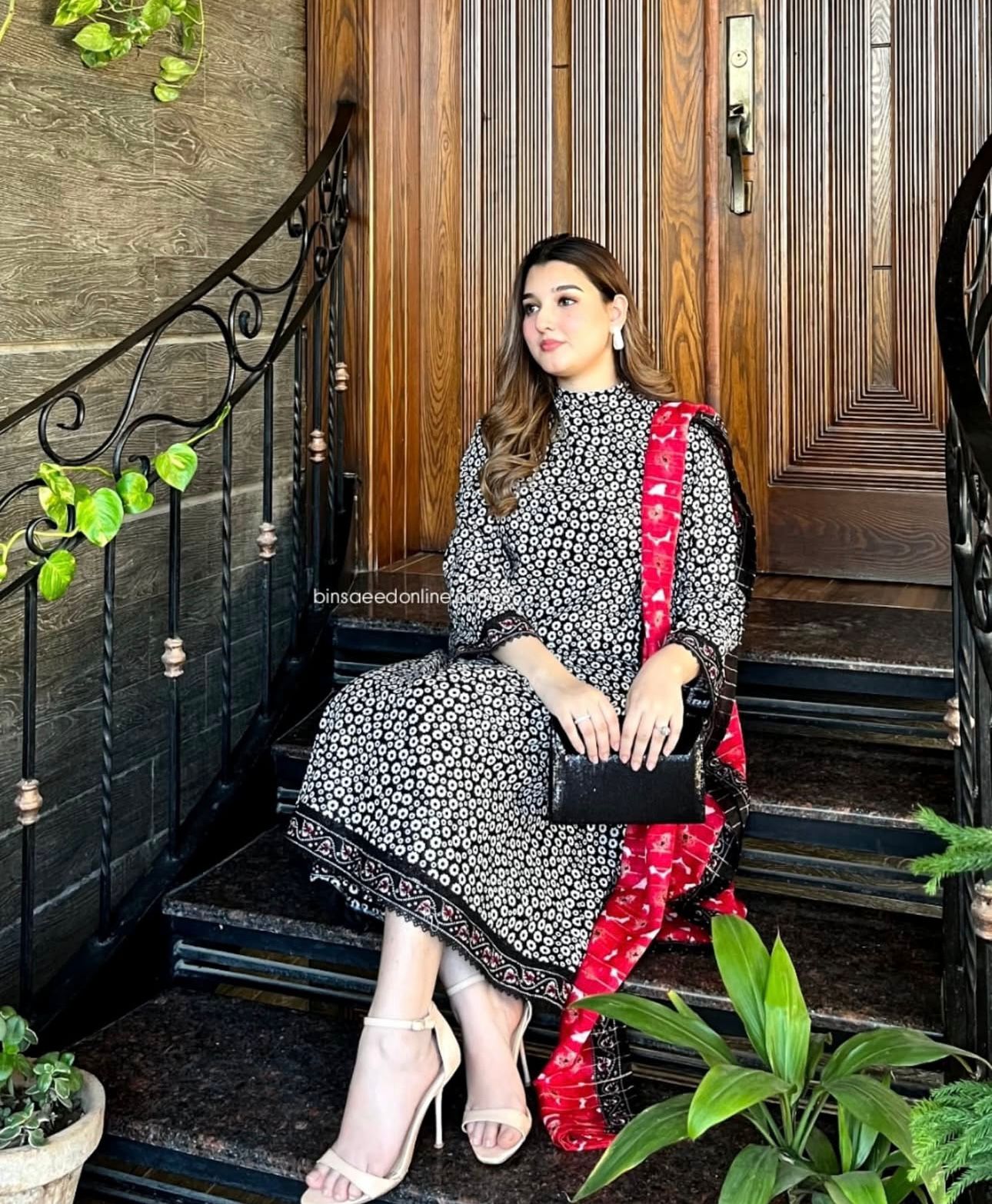 ALKARAM LAWN PRINTED SHIRT LAWN TROUSER WITH PRINTED DUPPATA ALK-03