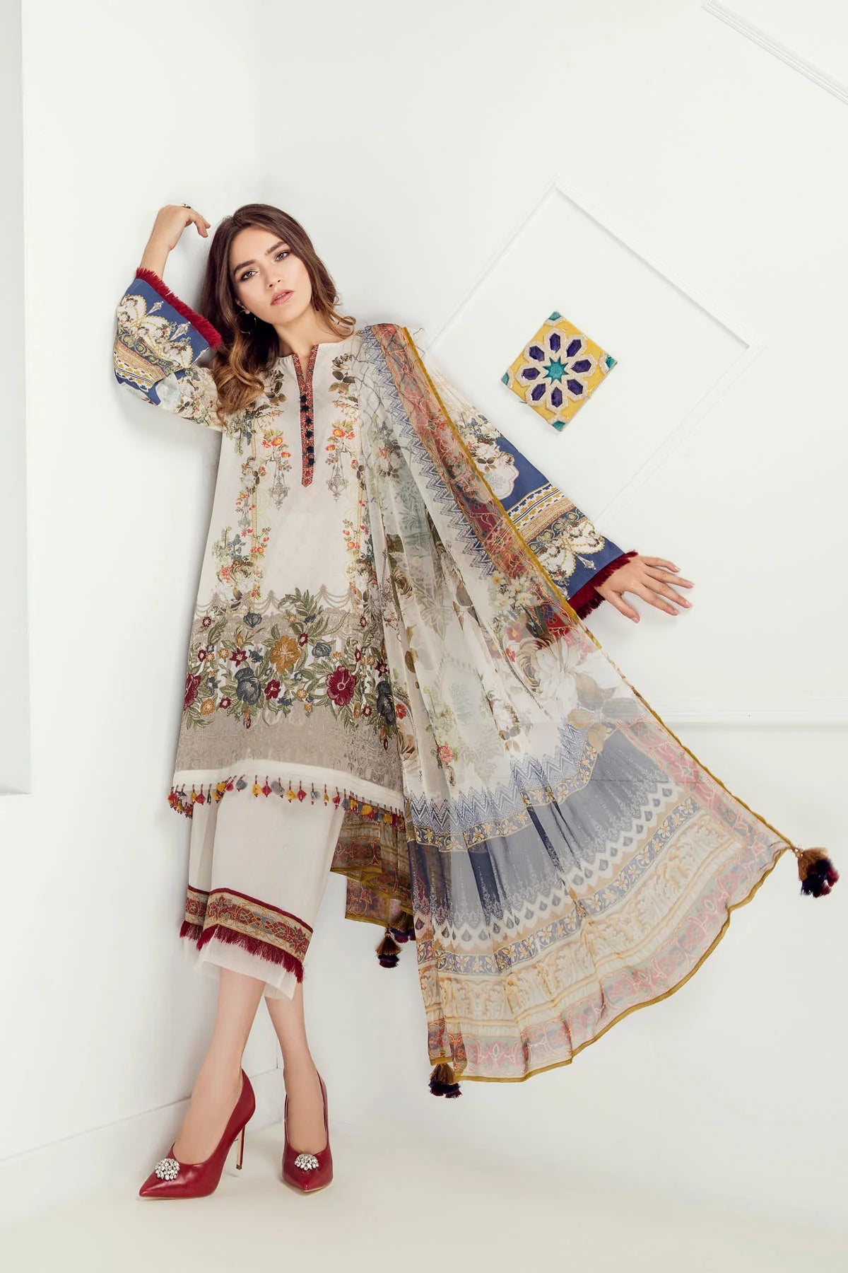 CRIMSON -3PC EMBROIDERED LAWN DRESS WITH PRINTED CHIFFON DUPATTA- FN-59