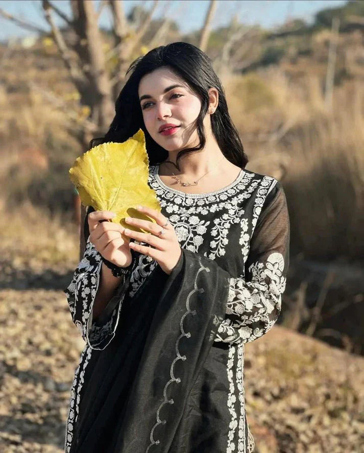 JAZMINE -3PC EMBROIDED LAWN DRESS WITH CHIFFON EMBROIDED DUPPATA- FCO-143